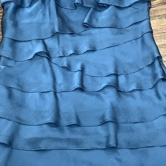 Laura Ruffled Dress - Picture 3 of 4